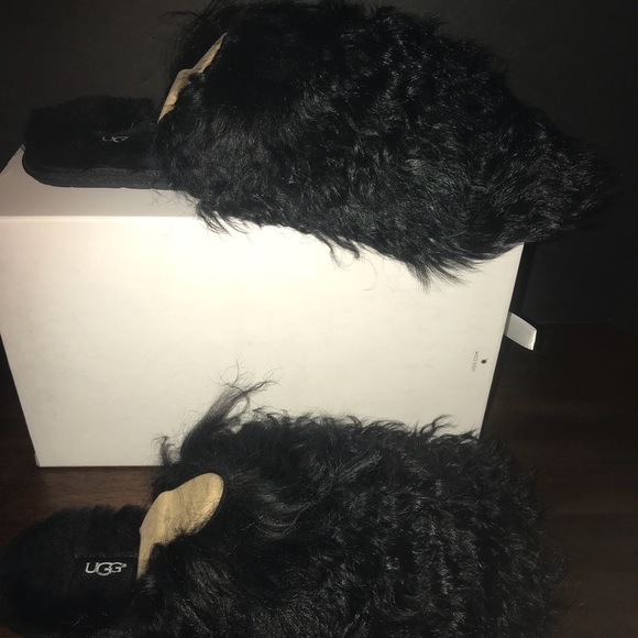 UGG Fluff Momma Mongolian slippers - Picture 2 of 3